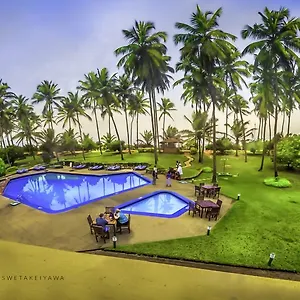 palm-village.negombohotels.net/