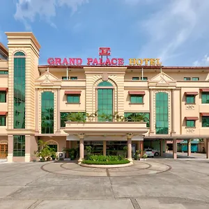 grand-palace-hotel.yangonhotels.org/